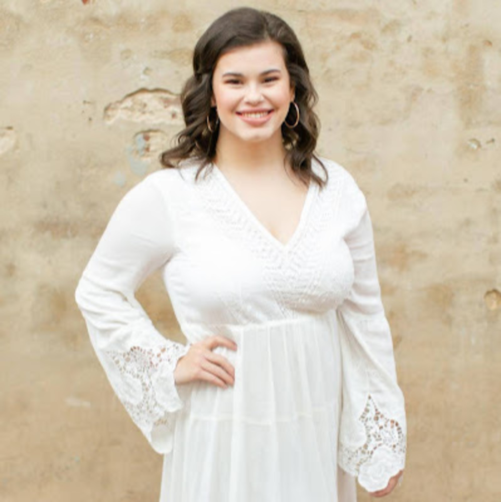Meet your Posher, Adrianna